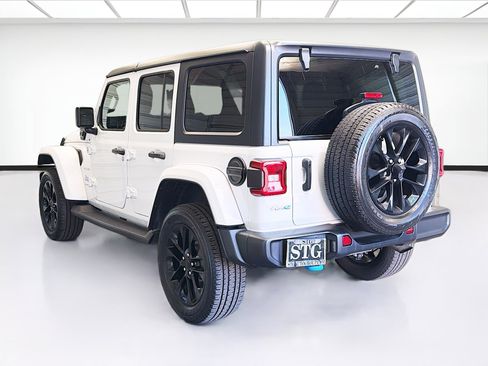 Used 2023 Jeep Wrangler Unlimited Sahara image 4