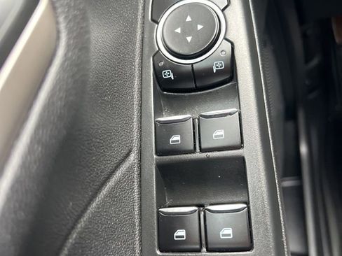 Used 2022 Ford Escape SE w/ Cold Weather Package AWD/4WD image 16