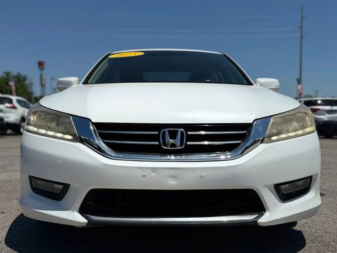 Used 2015 Honda Accord Touring image 18