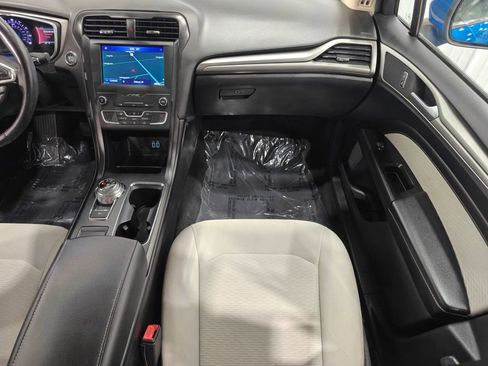 Used 2019 Ford Fusion SE w/ Equipment Group 151A FWD image 23