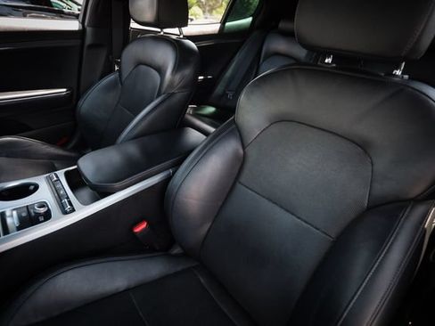 Used 2019 Kia Stinger GT1 RWD image 58