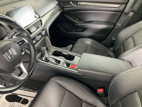 Used 2019 Honda Accord Sport image 12