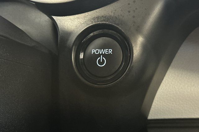 Certified 2026 Toyota Sienna XLE FWD image 27