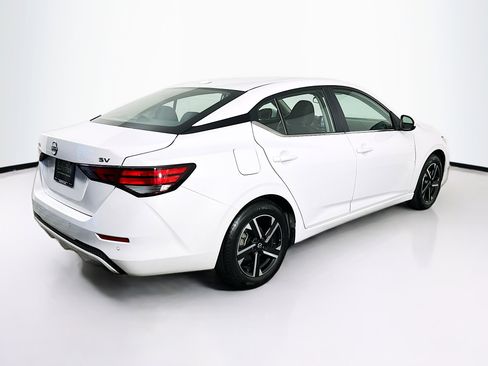 Used 2024 Nissan Sentra SV image 9