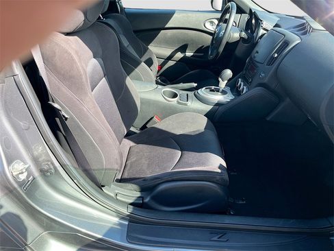 Used 2017 Nissan 370Z Coupe image 26