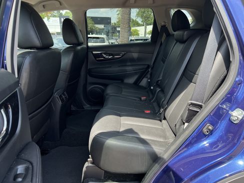 Used 2020 Nissan Rogue SL AWD/4WD image 30