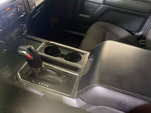 Used 2019 Ford F150 XLT w/ Equipment Group 302A Luxury AWD/4WD image 25