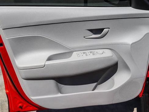 Used 2024 Hyundai Kona SEL w/ Convenience Package FWD image 20