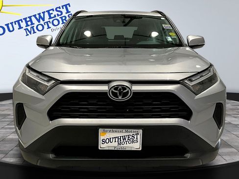 Used 2025 Toyota RAV4 XLE AWD/4WD image 2