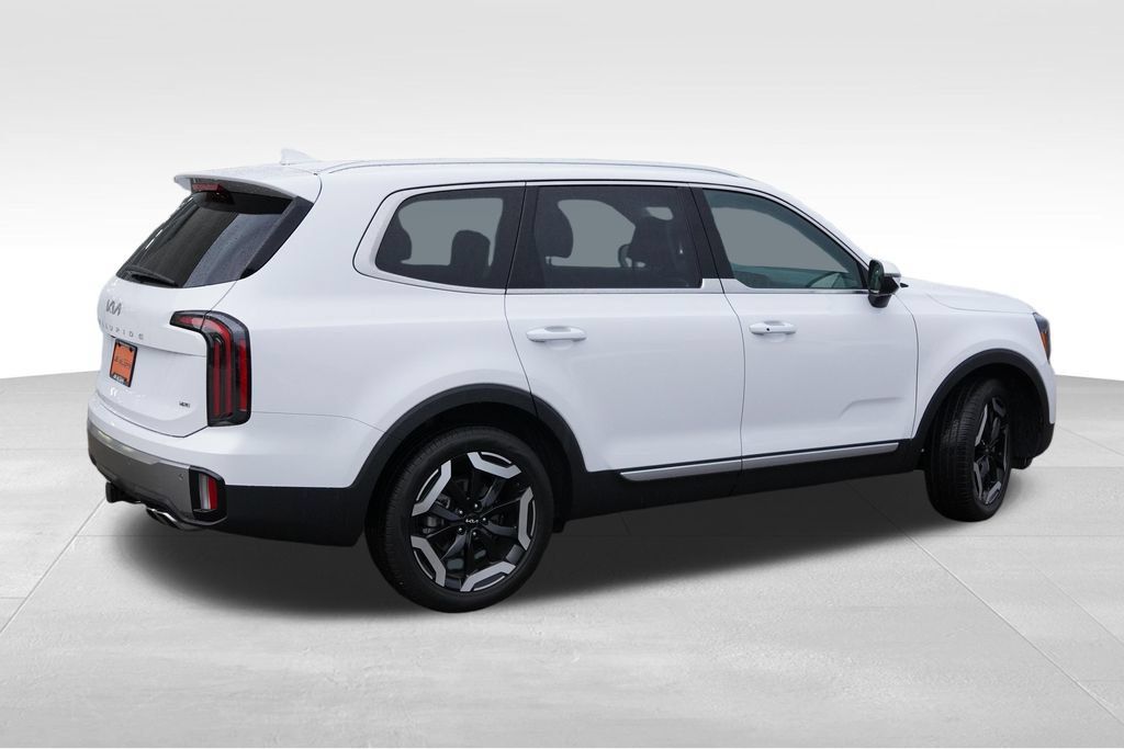 Certified 2025 Kia Telluride EX w/ EX Captain's Chair Package AWD/4WD image 4