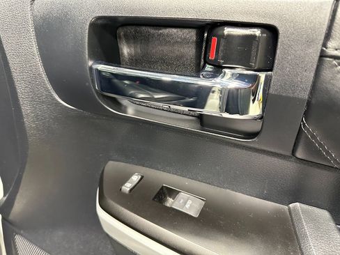 Used 2019 Toyota Tundra Platinum image 9
