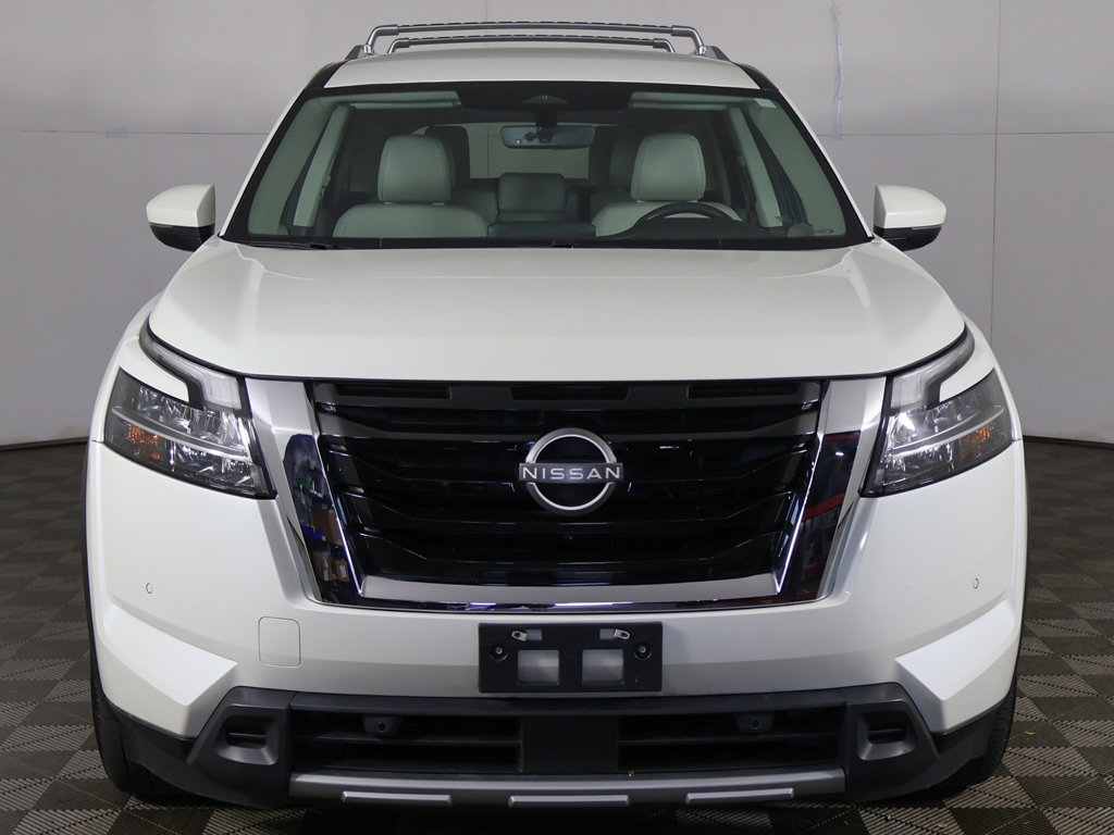Used 2023 Nissan Pathfinder SL AWD/4WD image 13