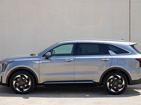 Used 2025 Kia Sorento EX w/ EX Panoramic Sunroof Package AWD/4WD image 50