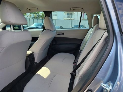 Used 2025 Toyota Corolla Cross L image 8