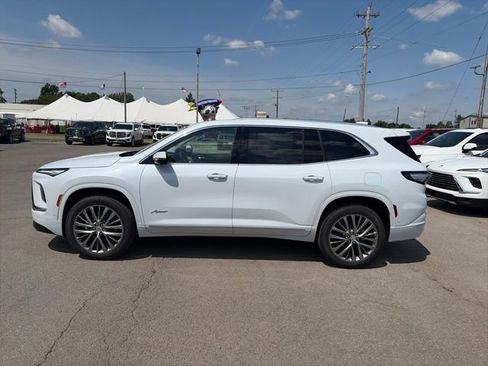 New 2026 Buick Enclave Avenir w/ Super Cruise Package FWD image 3