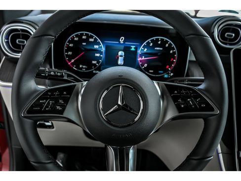 New 2026 Mercedes-Benz GLC 300 4MATIC image 12