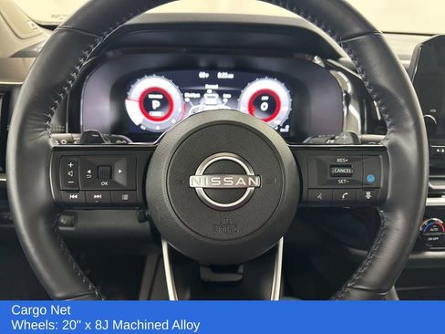 Used 2024 Nissan Pathfinder Platinum image 33