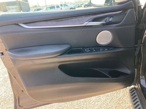 Used 2014 BMW X5 xDrive50i image 11