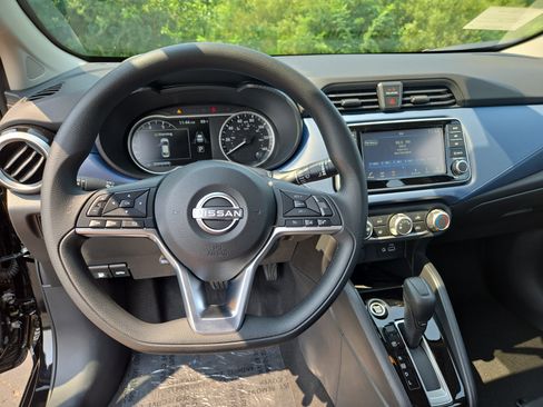 New 2025 Nissan Versa SV w/ Trunk Package image 12