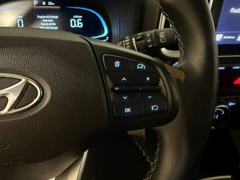 Certified 2023 Hyundai Venue SEL image 34