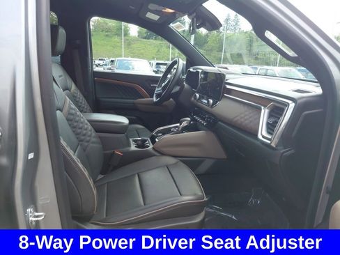 Used 2023 GMC Canyon Denali AWD/4WD image 11