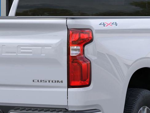 New 2025 Chevrolet Silverado 1500 Custom AWD/4WD image 11
