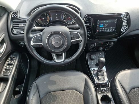 Used 2021 Jeep Compass Latitude AWD/4WD image 11