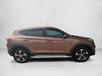 Used 2017 Hyundai Tucson Sport video 4