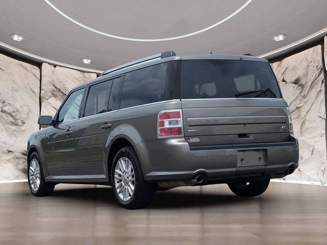 Used 2014 Ford Flex SEL w/ Equipment Group 202A FWD image 7