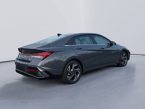 New 2026 Hyundai Elantra Limited w/ Cargo Package FWD image 3