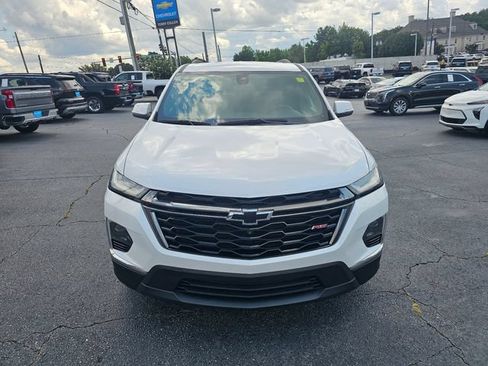 Used 2023 Chevrolet Traverse RS FWD image 3