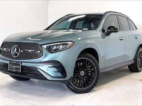 Used 2026 Mercedes-Benz GLC 300 4MATIC image 2