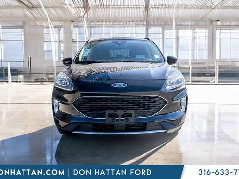 Used 2020 Ford Escape Titanium image 27