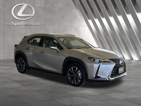 Certified 2026 Lexus UX 300h FWD w/ Accessory Package (Z2) image 5