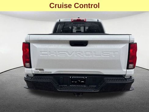 Used 2023 Chevrolet Colorado Trail Boss w/ Technology Package AWD/4WD image 12