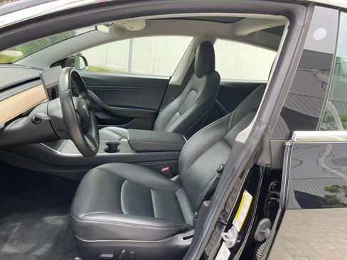 Used 2019 Tesla Model 3 Standard Range Plus RWD image 11