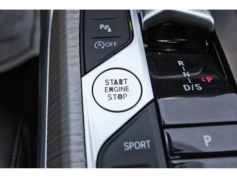 Used 2025 BMW 330i Sedan RWD image 29
