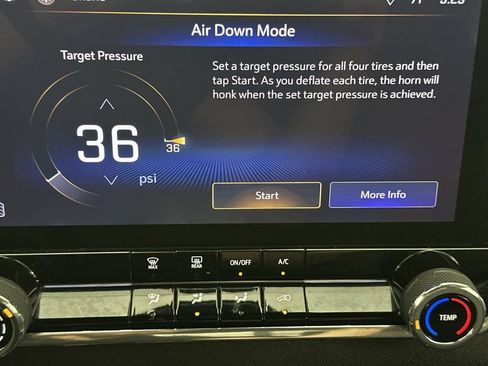Used 2024 Chevrolet Colorado Trail Boss w/ Technology Package AWD/4WD image 45