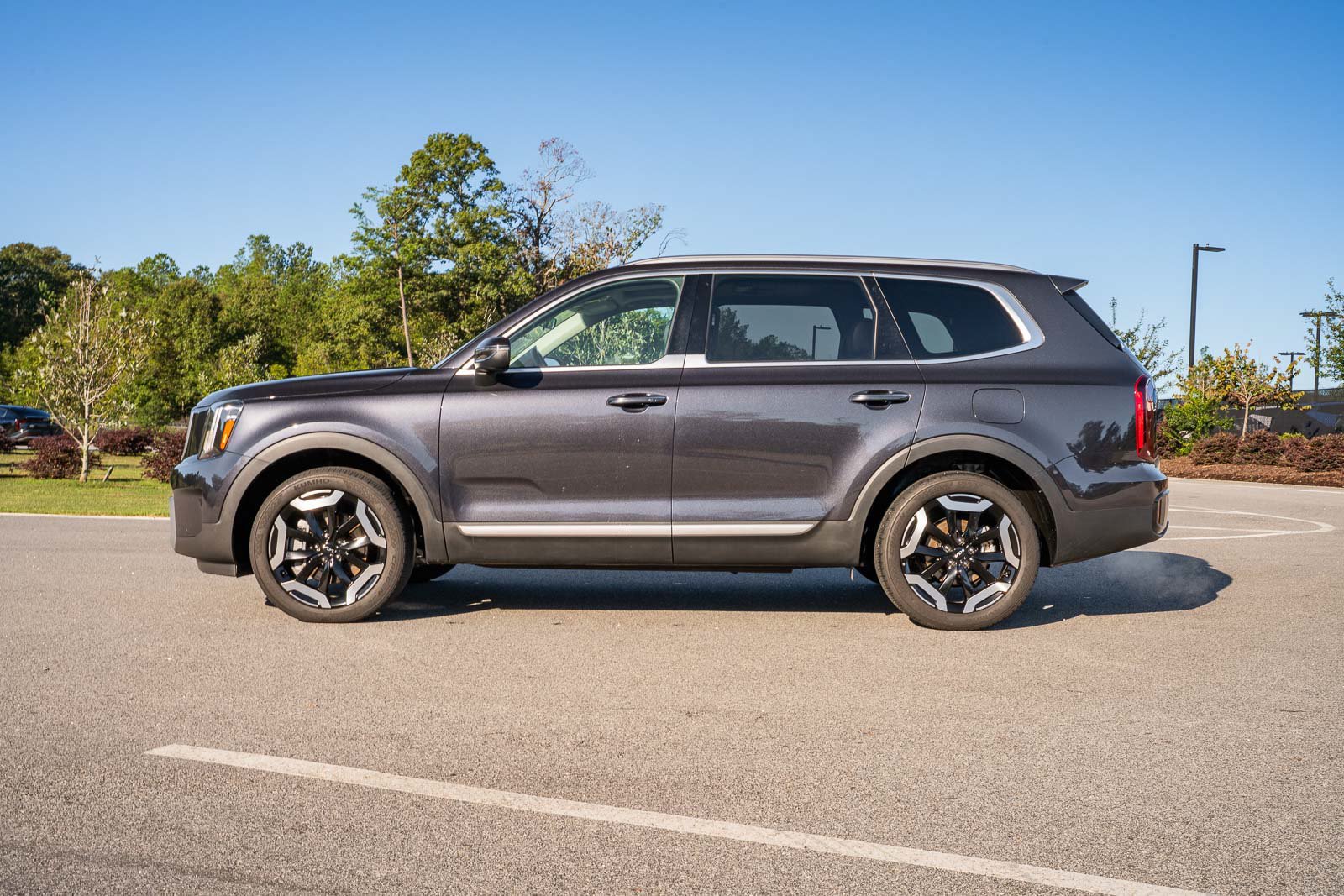 Used 2025 Kia Telluride S FWD image 6
