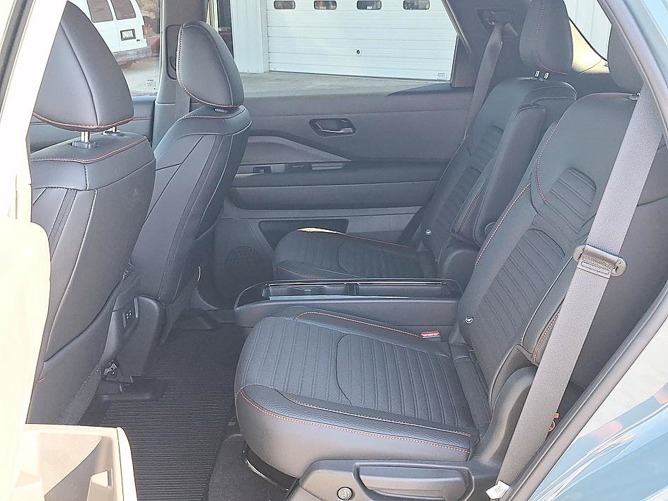 Certified 2026 Nissan Pathfinder Rock Creek w/ Rock Creek Premium Package AWD/4WD image 12