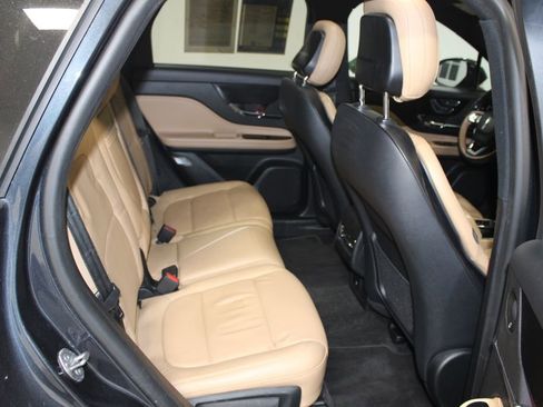 Used 2020 Lincoln Corsair Reserve image 32