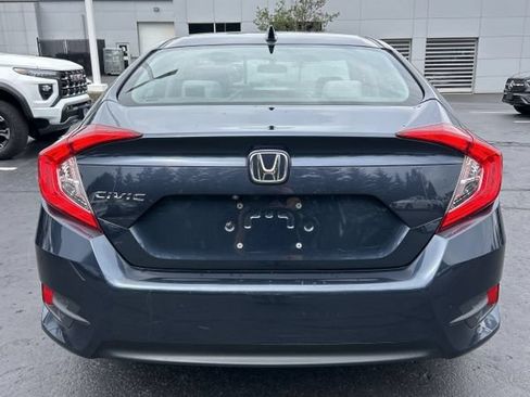 Used 2017 Honda Civic EX image 8