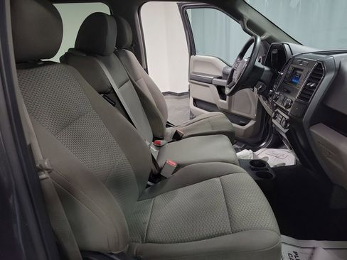 Used 2017 Ford F150 XLT image 25