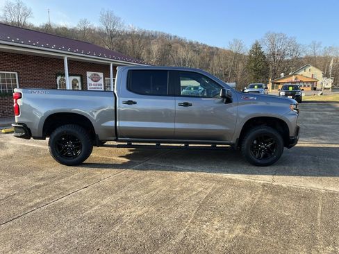 Used 2021 Chevrolet Silverado 1500 LT Trail Boss w/ Convenience Package II image 1