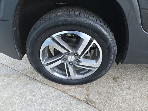 Used 2021 GMC Terrain SLT image 22