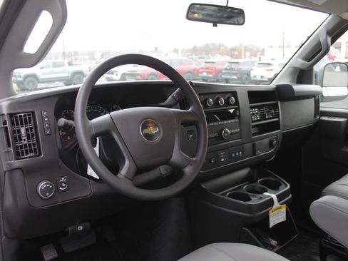 New 2025 Chevrolet Express 2500 image 10
