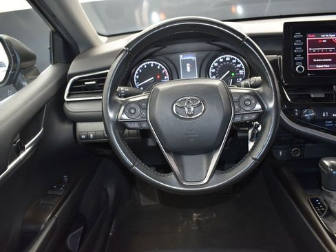 Used 2023 Toyota Camry SE image 30