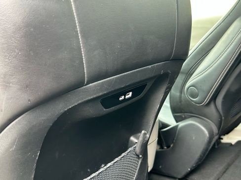 Used 2024 Chrysler Pacifica Touring-L image 45