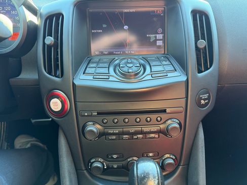 Used 2018 Nissan 370Z NISMO image 15