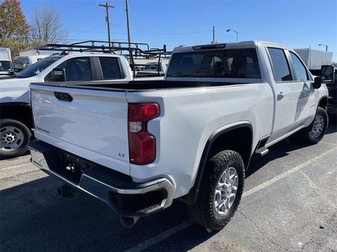 Used 2024 Chevrolet Silverado 2500 LT image 6